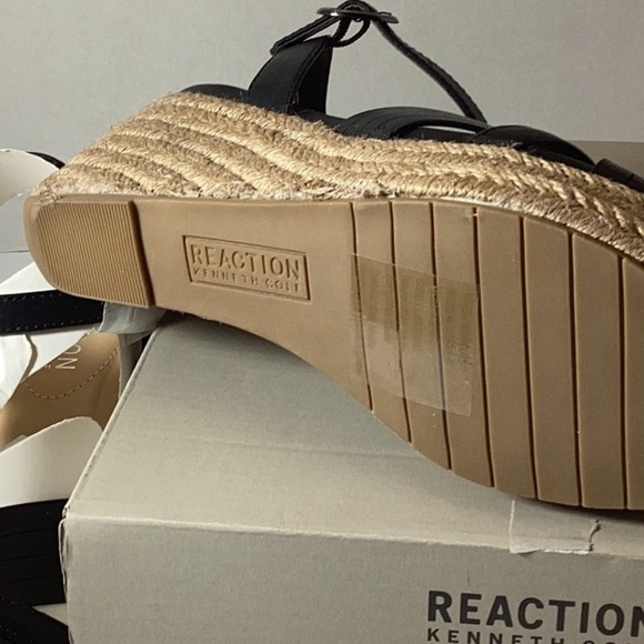 Kenneth Cole Reaction Comi Almond Toe Wedge Sandals - Picture 11 of 13